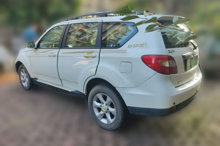Used Land X8 2012 Explorer Edition 2.0T Diesel 4x4 Luxury Model Rear Left 45 Deg