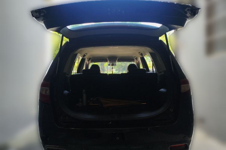 Used Land X8 2014 Explorer Edition 2.0T Gasoline 4x2 Luxury Model Trunk