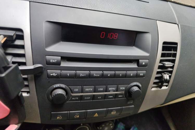 Used Land X8 2014 Explorer Edition 2.0L Urban Pioneer Version Audio And AC Panel