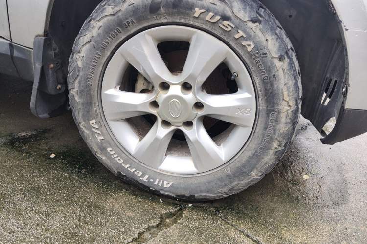 Used Land X8 2014 Explorer Edition 2.0T Diesel 4x4 Luxury Model Right Front Wheel Hub