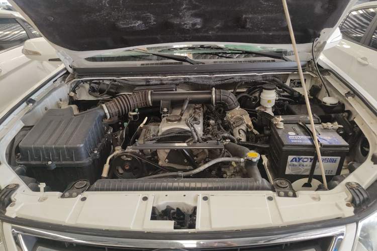 Used Land X8 2014 Explorer Edition 2.0L Urban Pioneer Version Engine Bay
