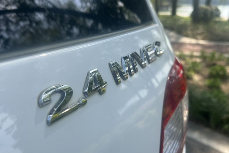 Used Land X8 2014 Explorer Edition 2.4L Gasoline 4x4 Luxury Model Exterior 7