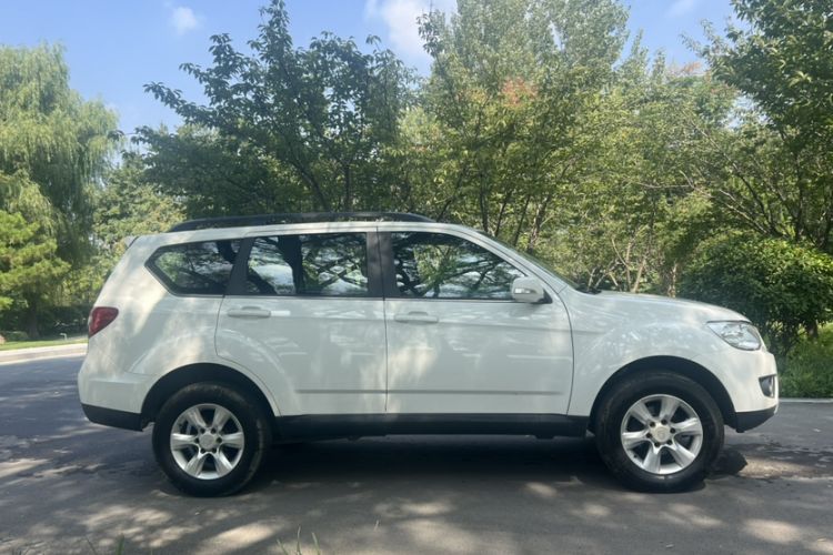 Used Land X8 2014 Explorer Edition 2.4L Gasoline 4x4 Luxury Model Exterior 9