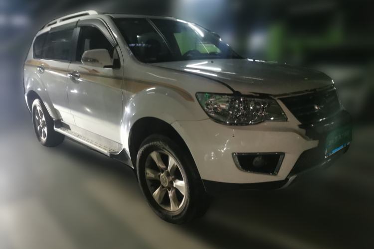 Used Land X8 2014 Explorer Edition 2.0T Diesel 4x2 Ultra-Luxury Model Front Right 45 Deg