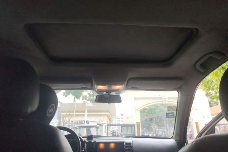 Used Land X8 2014 Explorer Edition 2.5T Diesel 4x4 Ultra-Luxury Model
