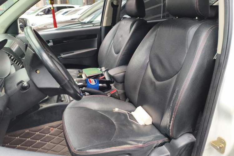 Used Land X8 2014 Explorer Edition 2.0T Gasoline 4x4 Ultra-Luxury Model Left Front Seat