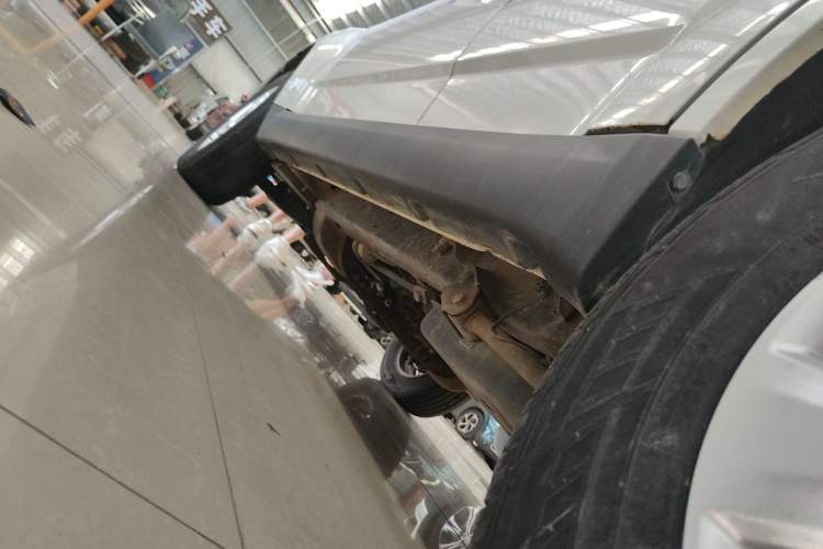 Used Land X8 2014 Explorer Edition 2.0L Urban Pioneer Version Left Side Sill