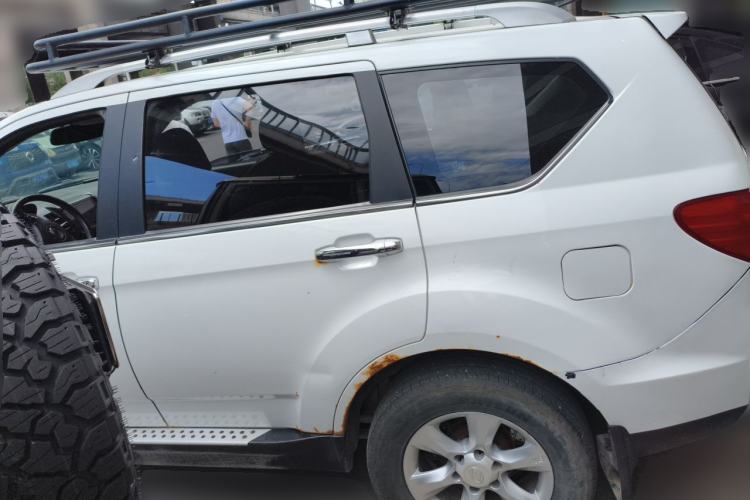 Used Land X8 2014 Explorer Edition 2.0T Gasoline 4x4 Ultra-Luxury Model Rear Left 45 Deg