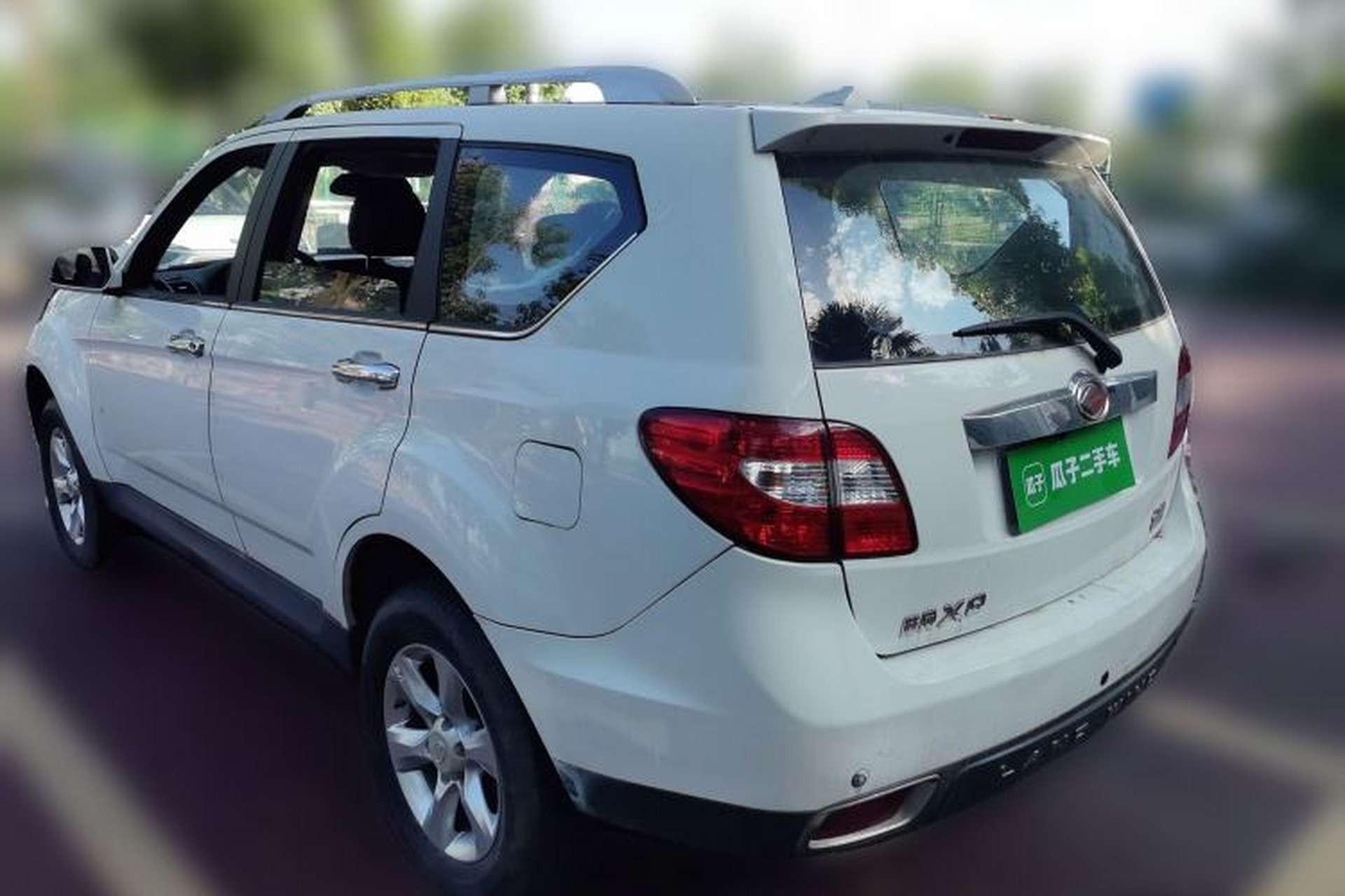 Used Land X8 2014 Explorer Edition 2.0T Gasoline 4x2 Ultra-Luxury Model Rear Left 45 Deg