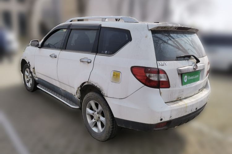 Used Land X8 2014 Explorer Edition 2.0T Diesel 4x2 Ultra-Luxury Model Rear Left 45 Deg