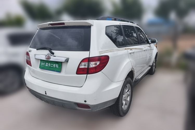 Used Land X8 2014 Explorer Edition 2.0T Diesel 4x2 Luxury Model Rear Right 45 Deg