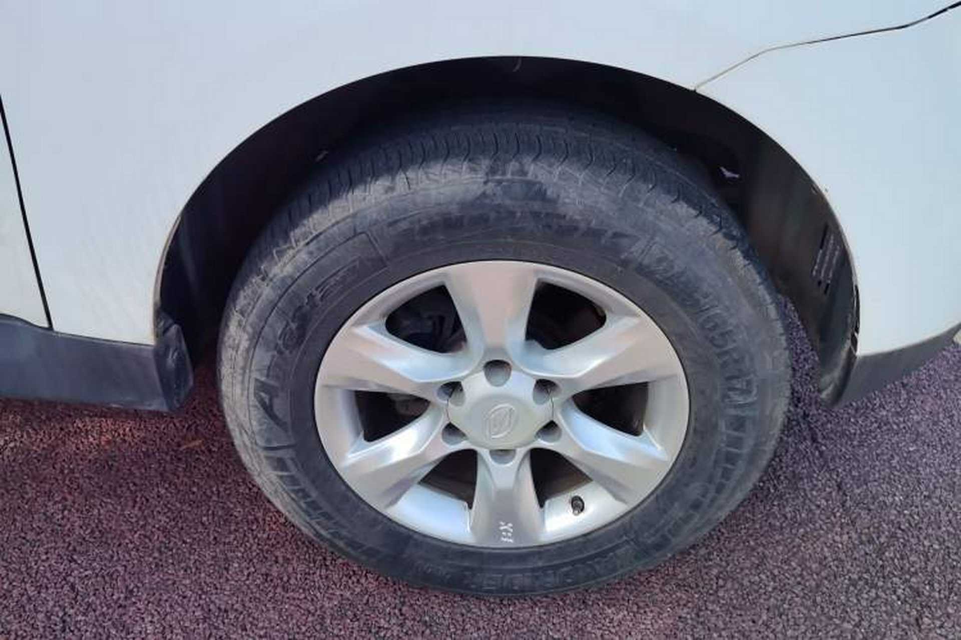 Used Land X8 2014 Explorer Edition 2.0T Gasoline 4x2 Ultra-Luxury Model Right Front Wheel Hub