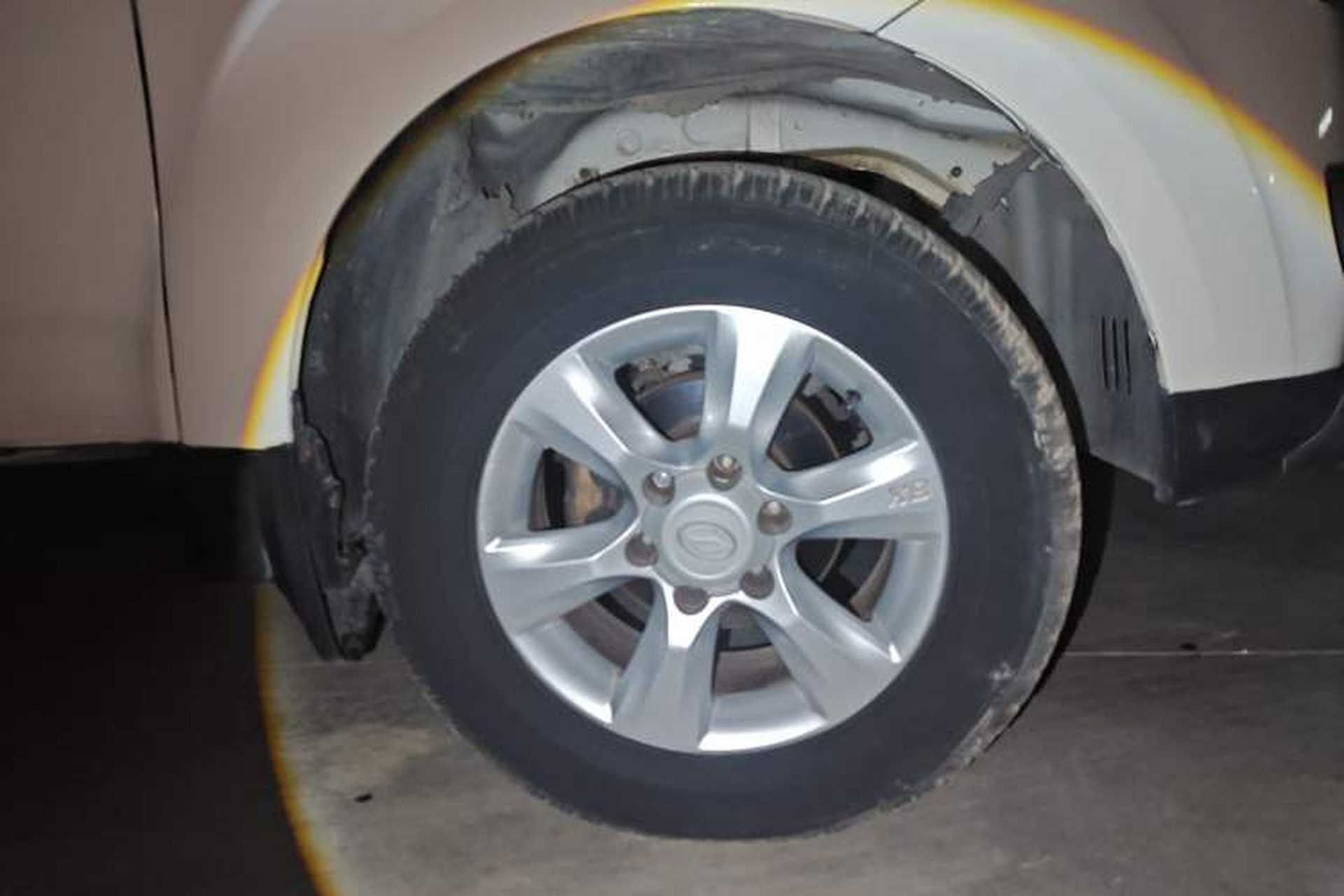 Used Land X8 2014 Explorer Edition 2.0T Diesel 4x4 Luxury Model Right Front Wheel Hub