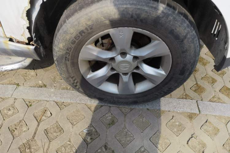 Used Land X8 2014 Explorer Edition 2.0T Diesel 4x2 Ultra-Luxury Model Right Front Wheel Hub