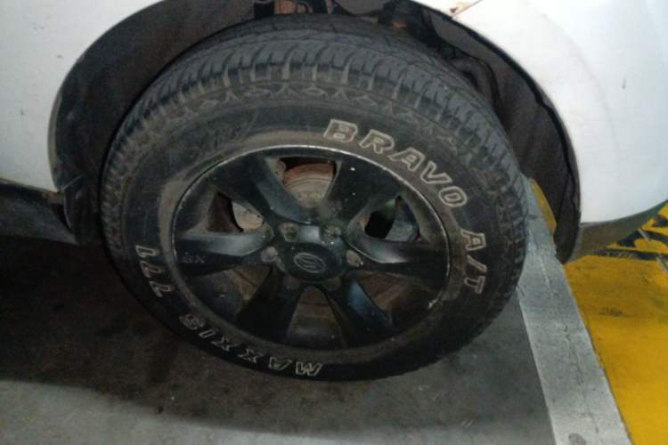 Used Land X8 2014 Explorer Edition 2.0T Diesel 4x4 Luxury Model Right Front Wheel Hub
