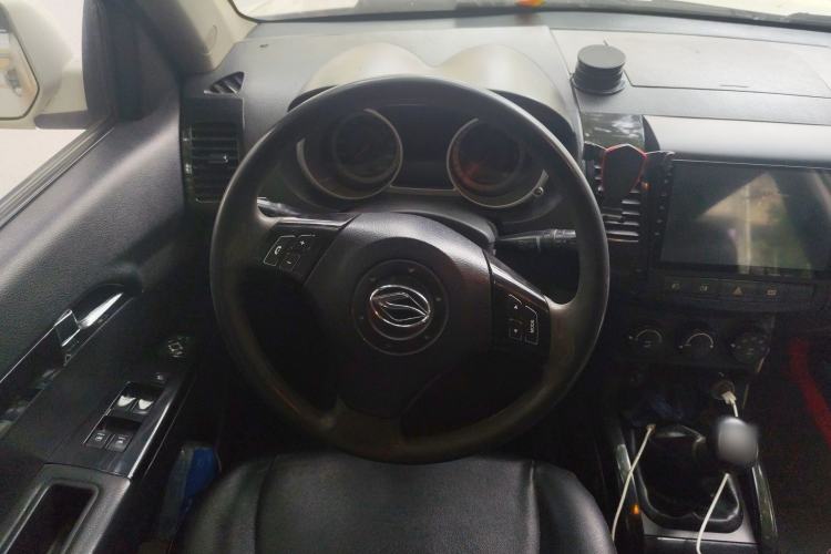 Used Land X8 2014 Explorer Edition 2.5T Diesel 4x4 Ultra-Luxury Model
