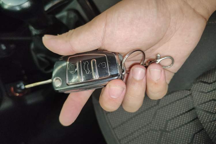 Used Land X8 2014 Explorer Edition 2.0L Urban Pioneer Version Vehicle Key