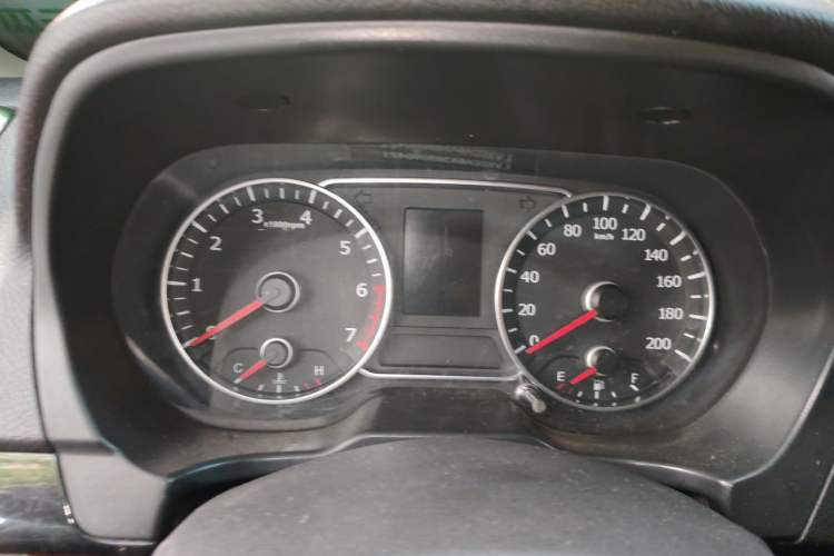 Used Land X8 2015 Explorer Edition 2.0T Gasoline 4x2 Luxury Model Instrument Cluster