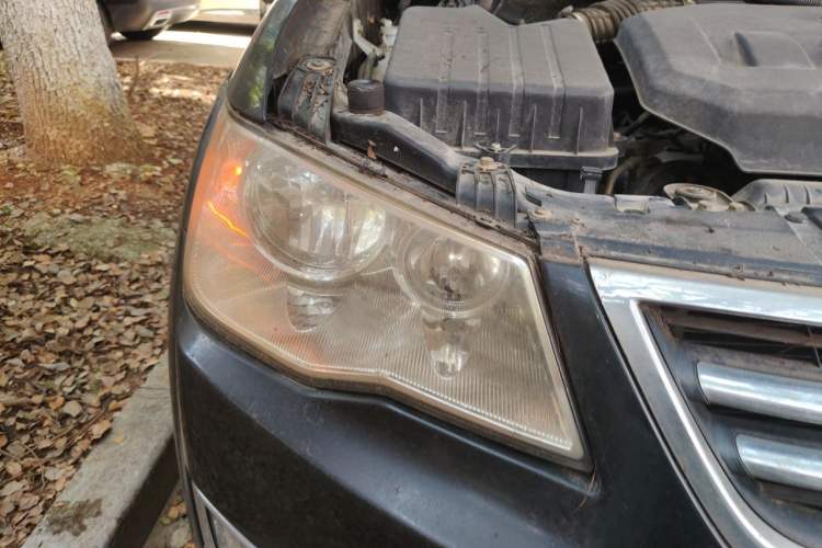 Used Land X8 2015 Explorer Edition 2.0T Gasoline 4x2 Luxury Model Right Front Headlight