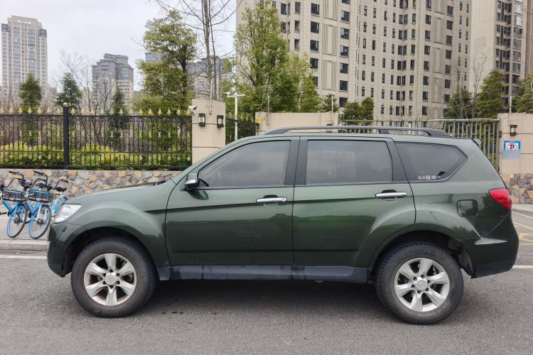 Used Land X8 2015 Explorer Edition 2.0T Diesel 4x4 Luxury Model Exterior 3