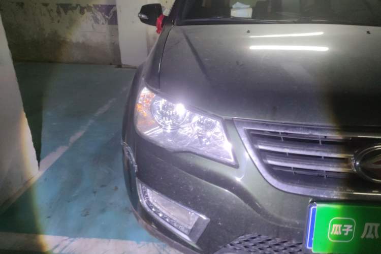 Used Land X8 2015 Explorer Edition 2.0T Diesel 4x4 Luxury Model Right Front Headlight
