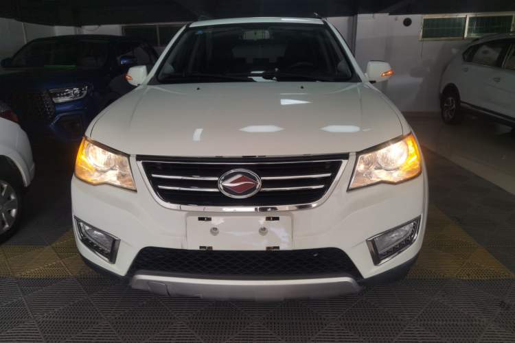 Used Land X8 2015 Explorer Edition 2.0T Gasoline 4x2 Ultra-Luxury Model Exterior 1