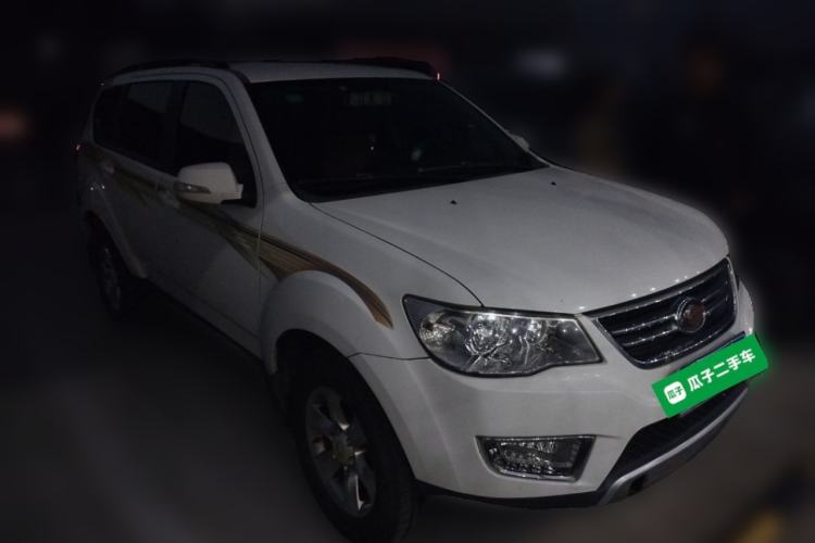 Used Land X8 2015 Explorer Edition 2.0T Diesel 4x2 Luxury Model Exterior 2