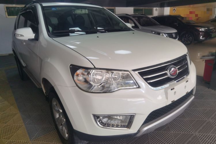 Used Land X8 2015 Explorer Edition 2.0T Gasoline 4x2 Ultra-Luxury Model Exterior 2