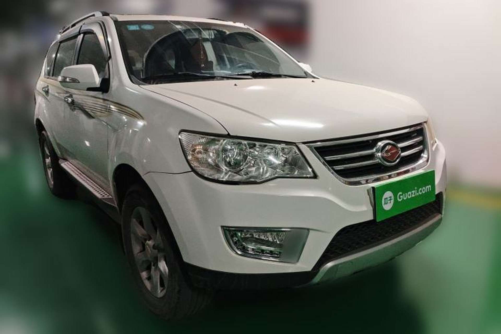 Used Land X8 2015 Explorer Edition 2.0T Gasoline 4x2 Luxury Model Front Right 45 Deg