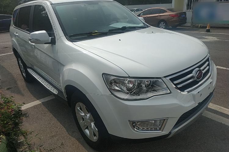 Used Land X8 2015 Explorer Edition 2.0T Gasoline 4x2 Luxury Model Front Right 45 Deg