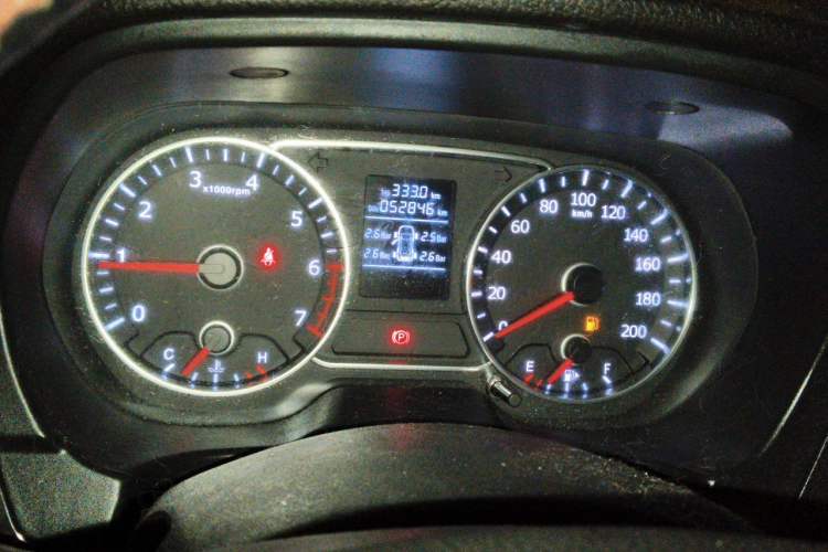 Used Land X8 2015 Explorer Edition 2.0T Gasoline 4x4 Ultra-Luxury Model Instrument Cluster