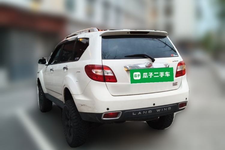 Used Land X8 2015 Explorer Edition 2.0T Gasoline 4x4 Ultra-Luxury Model Rear Left 45 Deg