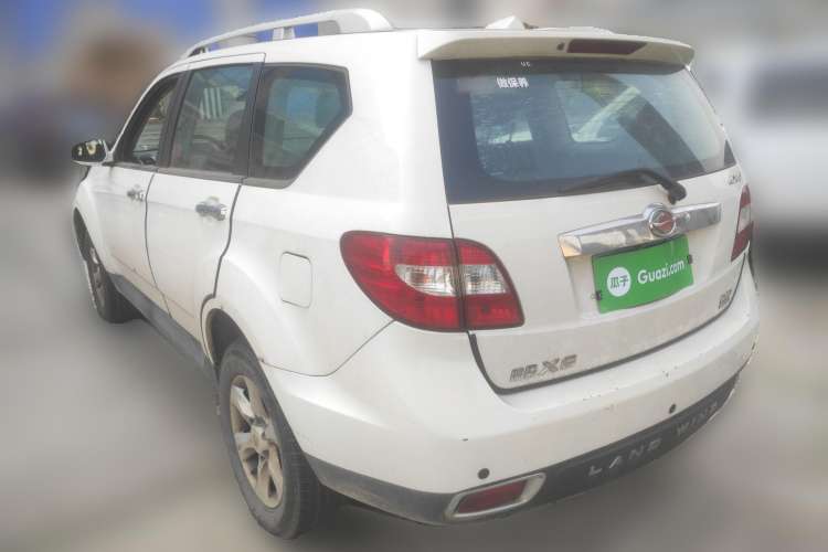 Used Land X8 2015 Explorer Edition 2.0T Gasoline 4x4 Ultra-Luxury Model Rear Left 45 Deg