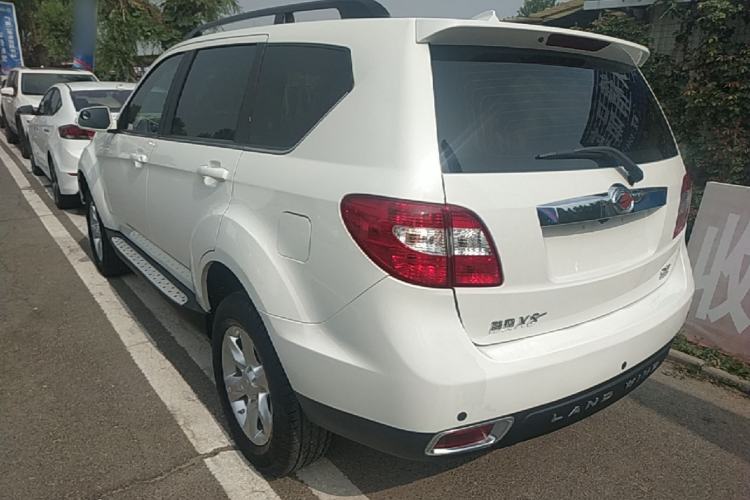 Used Land X8 2015 Explorer Edition 2.0T Gasoline 4x2 Luxury Model Rear Left 45 Deg