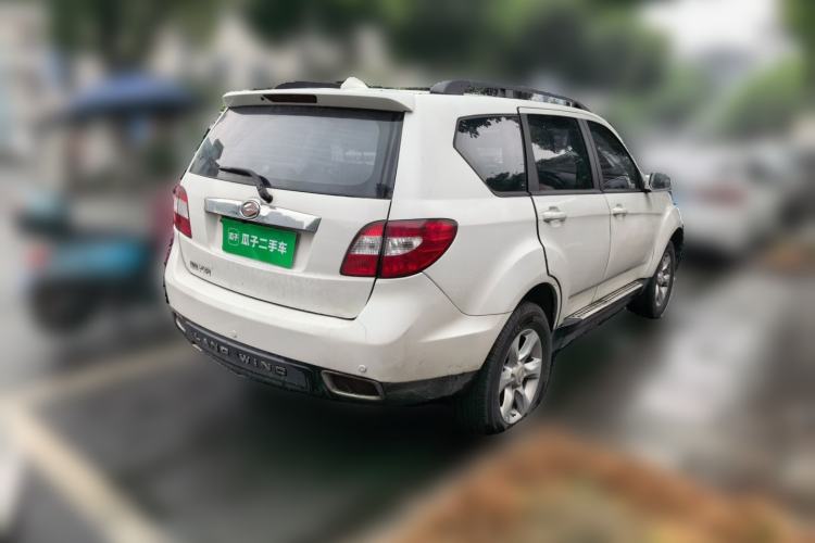 Used Land X8 2015 Explorer Edition 2.0T Gasoline 4x2 Luxury Model Rear Right 45 Deg