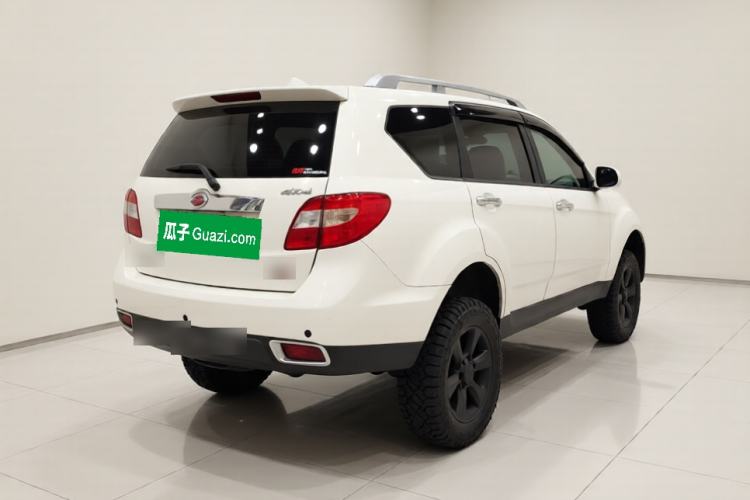 Used Land X8 2015 Explorer Edition 2.0T Gasoline 4x4 Ultra-Luxury Model Rear Right 45 Deg