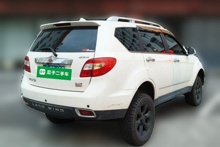 Used Land X8 2015 Explorer Edition 2.0T Gasoline 4x4 Ultra-Luxury Model Rear Right 45 Deg