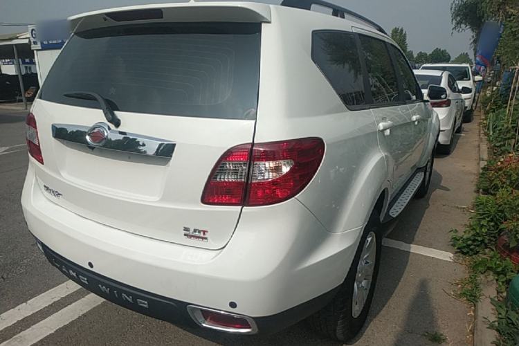 Used Land X8 2015 Explorer Edition 2.0T Gasoline 4x2 Luxury Model Rear Right 45 Deg