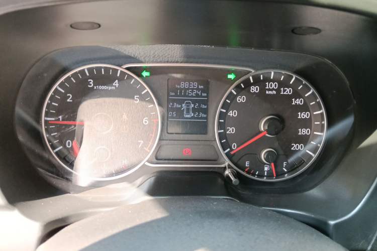 Used Land X8 2017 2.0T Gasoline 4x2 Luxury Edition Instrument Cluster