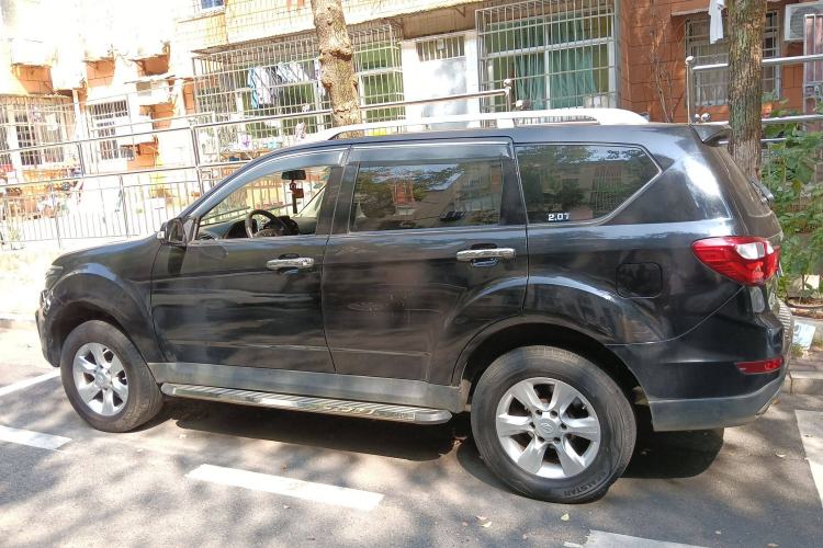 Used Land X8 2017 2.0T Gasoline 4x2 Luxury Edition Left Side