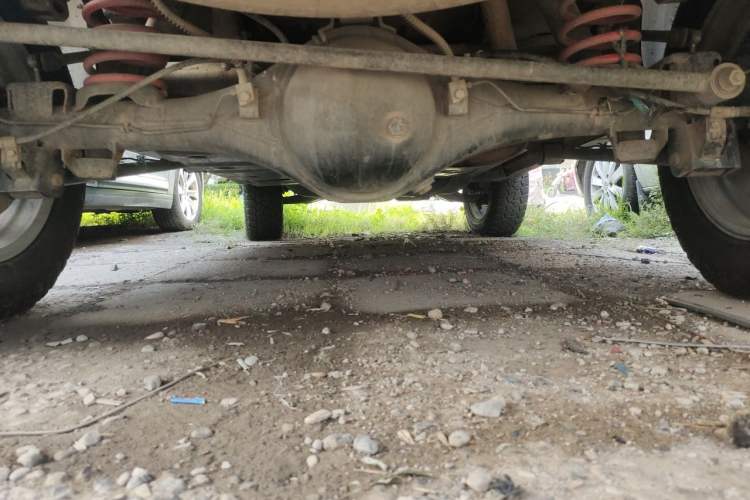Used Land X8 2017 2.0T Gasoline 4x4 Luxury Model Chassis Rear