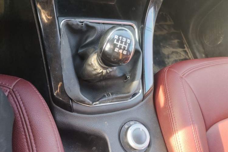 Used Land X8 2017 2.0T Gasoline 4x4 Luxury Model Gear Lever