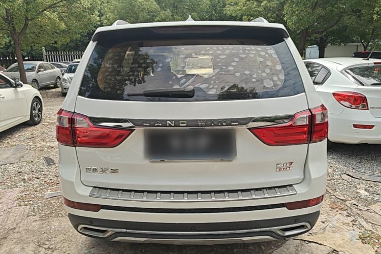 Used Land X8 2017 2.0T Gasoline 4x2 Luxury Edition Rear