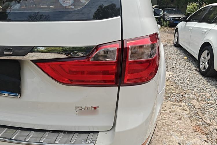 Used Land X8 2017 2.0T Gasoline 4x2 Luxury Edition Right Rear Taillight