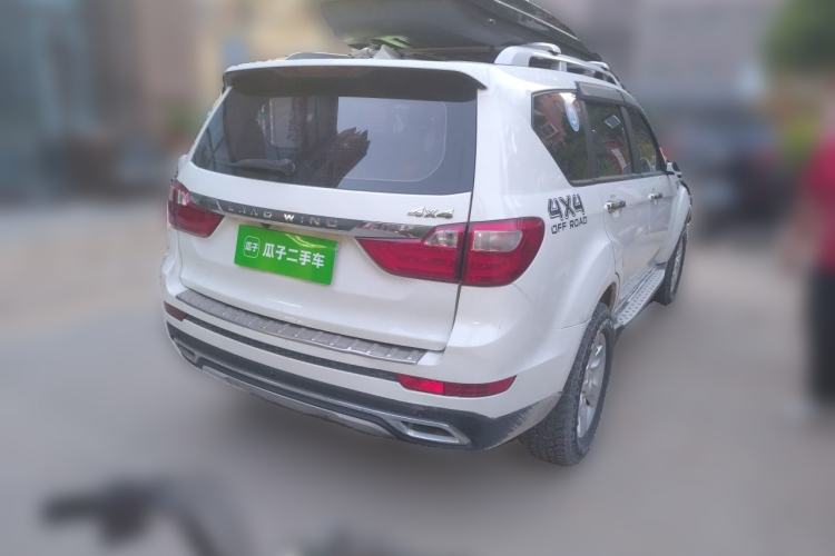 Used Land X8 2018 2.0T Diesel 4x4 Luxury Edition Rear Right 45 Deg