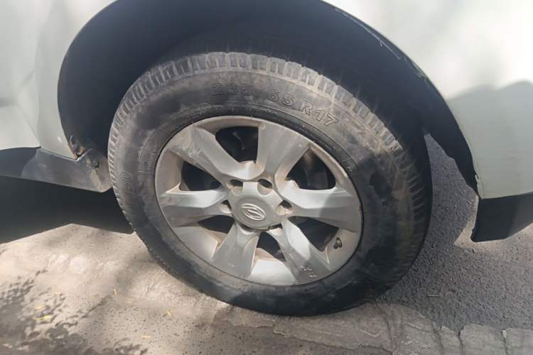 Used Land X8 2018 1.8T Gasoline 4x4 Luxury Model Right Front Wheel Hub