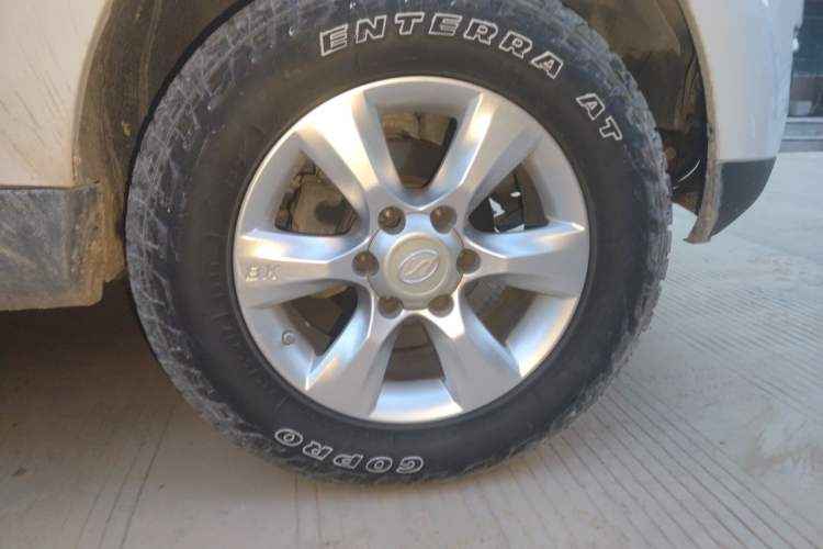 Used Land X8 2018 2.0T Diesel 4x4 Luxury Edition Right Front Wheel Hub