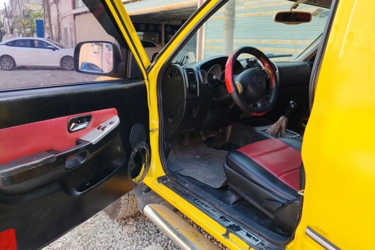 Used Land X9 2009 2.5T VM Four-Wheel Drive Diesel Version Driver Seat