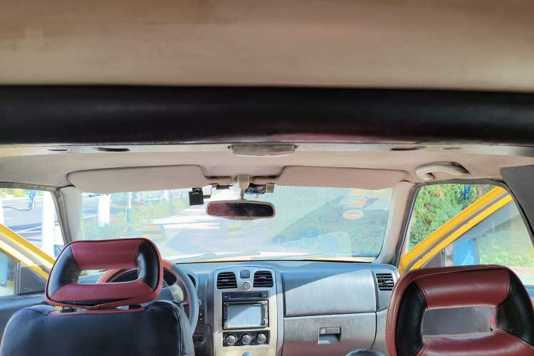 Used Land X9 2009 2.5T VM Four-Wheel Drive Diesel Version Headliner