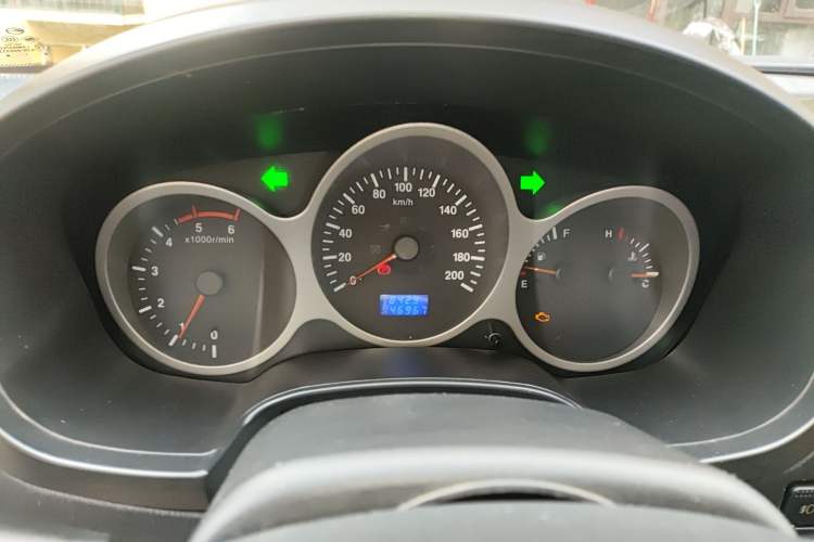 Used Land X9 2009 2.5T VM Two-Wheel Drive Diesel Version Instrument Cluster